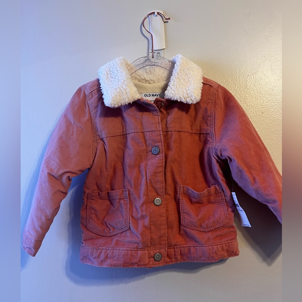 Old Navy light weight Sherpa toddler jacket.